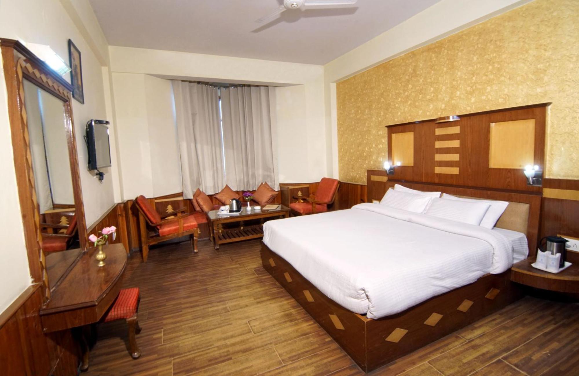 Hotel Park Residency Manāli Екстериор снимка