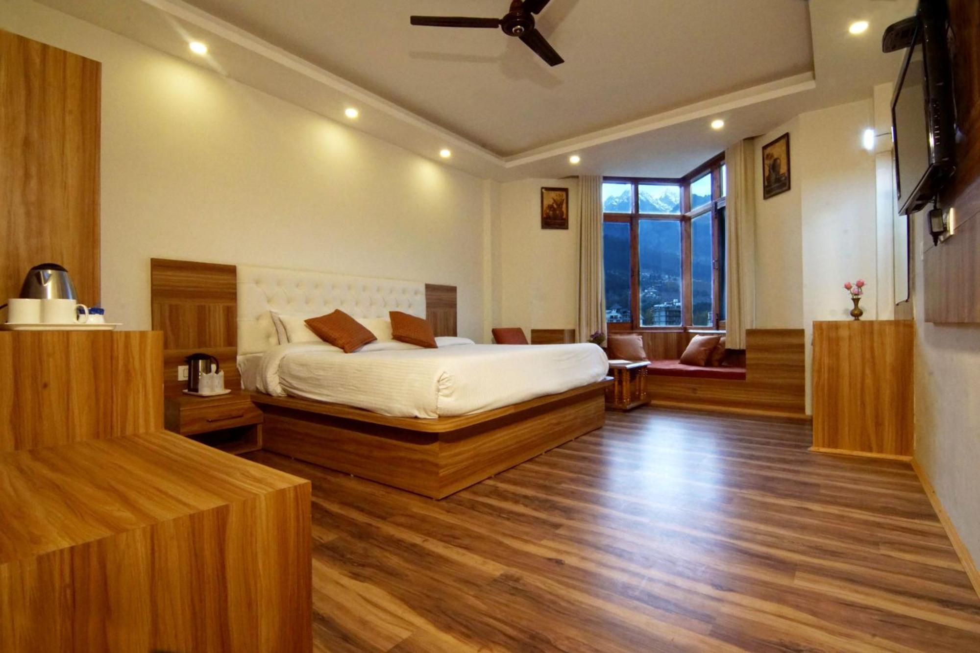 Hotel Park Residency Manāli Екстериор снимка